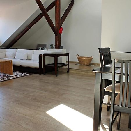 Апартаменты Attic With Parking, Near The Center Of Cb - 110M2 Ческе-Будеёвице Экстерьер фото