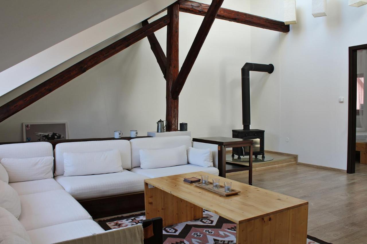 Апартаменты Attic With Parking, Near The Center Of Cb - 110M2 Ческе-Будеёвице Экстерьер фото